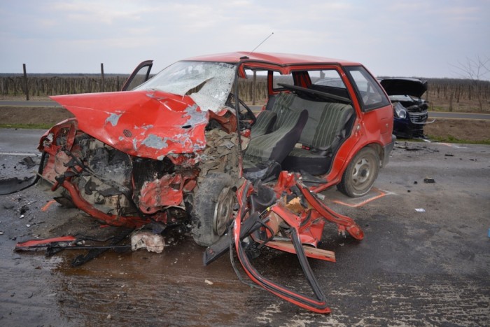 Megrázó fotók az érsekhalmi balesetről – A Suzukiból nem sok maradt 6 | Vezess dsc_0091_4