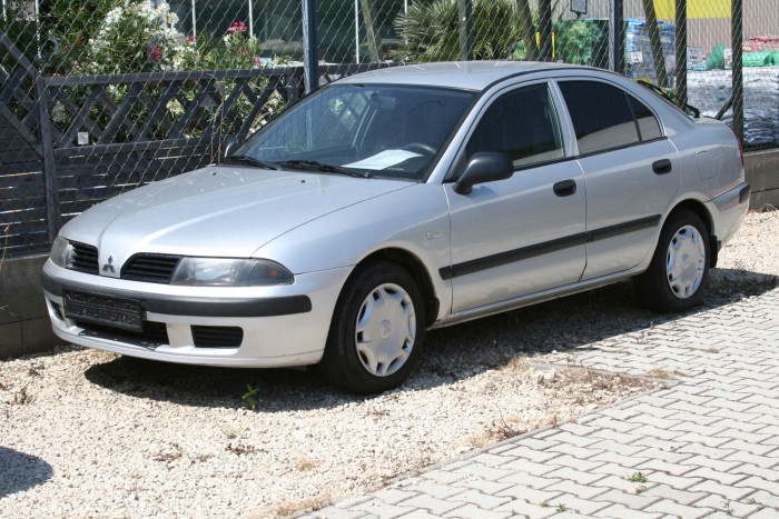 Octavia helyett keveseknek jut eszébe a Mitsubishi Carisma