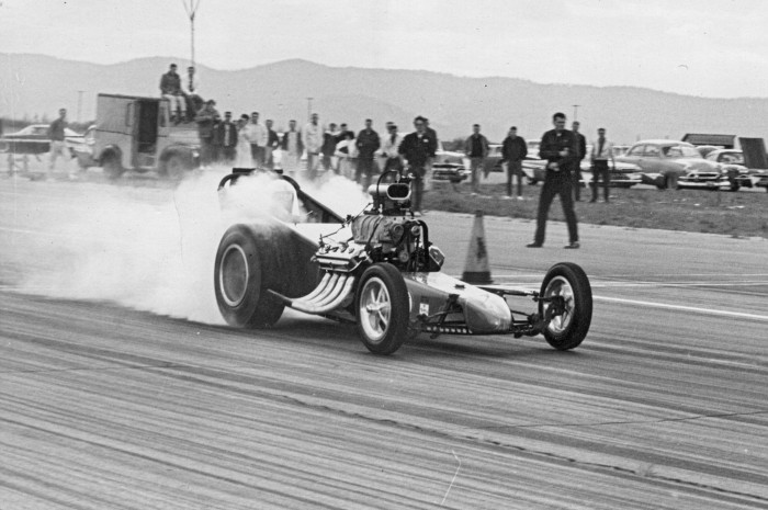 first-use-of-nitrous-on-a-dragster-thrifty-dragster-racing (1)