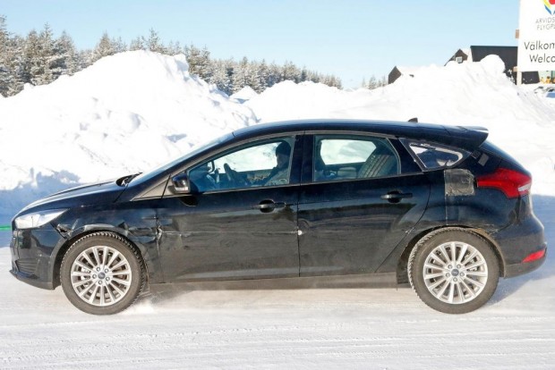 Fényűzőbb lesz a következő Ford Focus 1 Ford Focus 2018 prototípus kémfotó