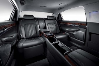 A Maybach babérjaira tör a BMW, a Hyundai