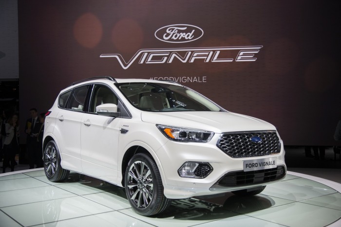 Igényesebb kivitelű fényezés, egyedi mintájú hűtőrács és bőséggel bevetett krómdíszítés jellemzi a Vignale sorozat tagjait