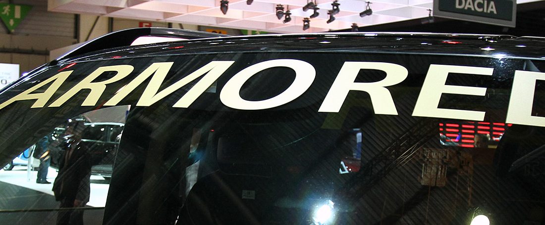 Páncélozott Merci-busz orosz kapcsolattal