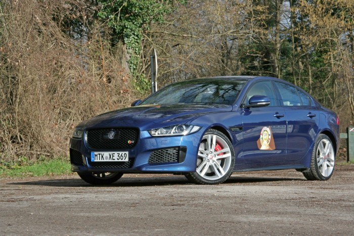 Azért nem néz ki rosszul. Szinte látszik rajta, hogy nagyon tud menni, ha arra van szükség