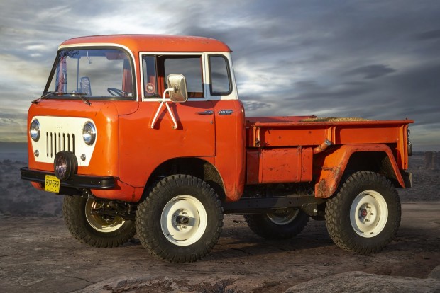 Eszement Jeepeket hoz húsvétra a nyuszi 6 Jeep® FC 150 Heritage Vehicle