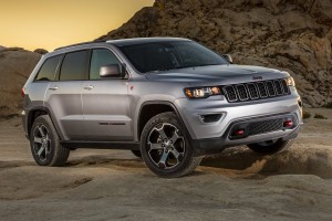 Luxusterepjáró, sárdíszítéssel