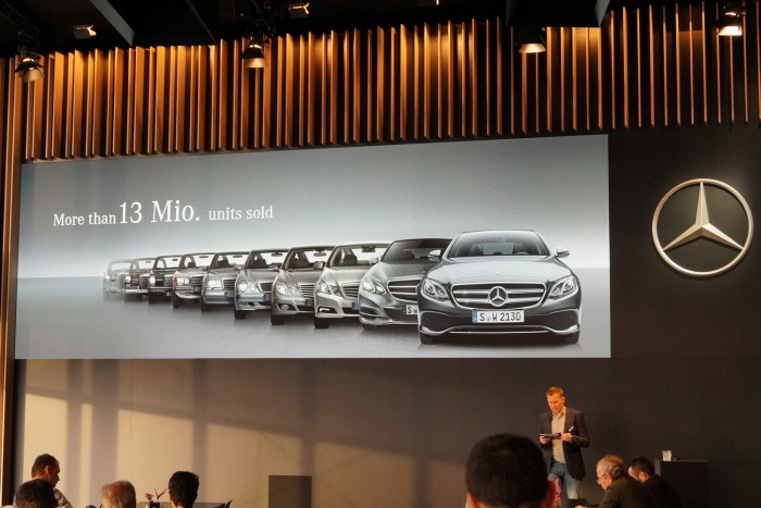 Mondjuk úgy könnyű, hogy minden második német taxi egy E-osztály