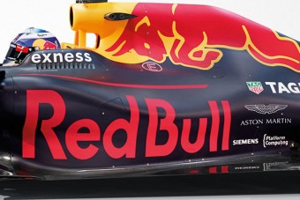 Egy lépéssel közelebb az F1-hez az Aston Martin