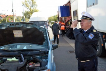 Ingyenesen átvizsgálja autóját a rendőrség