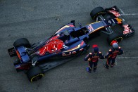 F1: Végre megjött a Toro Rosso is 12