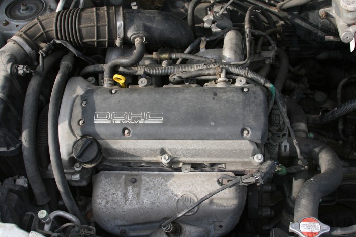 Olajcserén kívül sok szervizmunkát nem tartogat a szívó benzines motor. Az 1,3-as szelepvezérlése szíjas