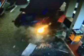 Megrázó felvétel egy őrült olasz benzinkutas balesetről