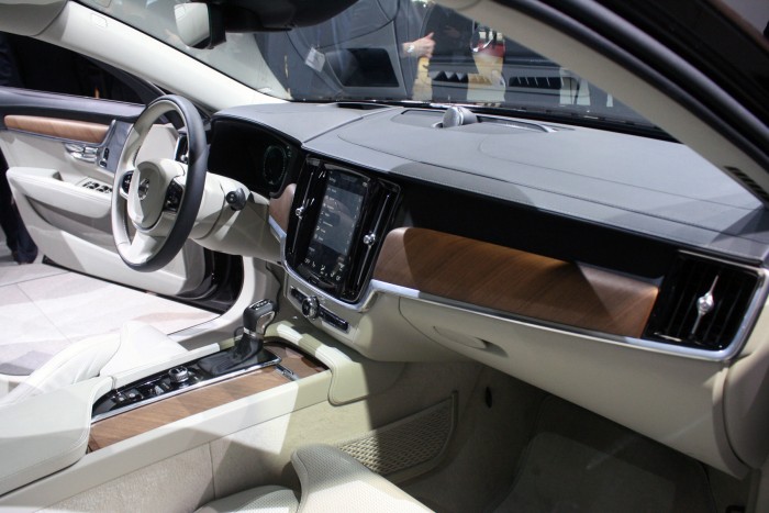 Luxuskombiban a Volvo a király? 6 | Vezess Jellegzetesen volvós az elegáns belső tér