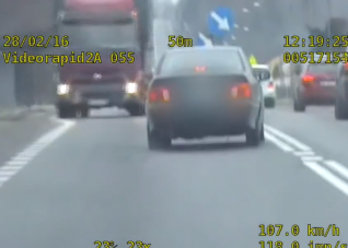 Jogsi nélkül menekült a 19 éves srác, csúnya vége lett