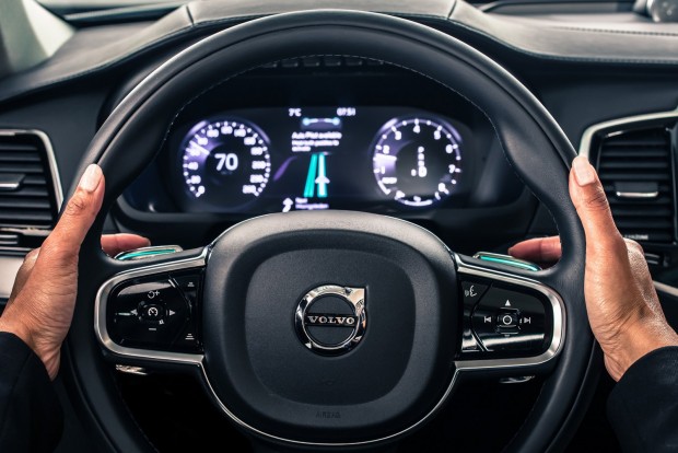 Száz családnak ad robotautót a Volvo 13 IntelliSafe Auto Pilot interface