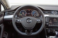 VW Passat GTE: Két lélek egy testben 104