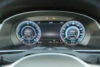 VW Passat GTE: Két lélek egy testben 107