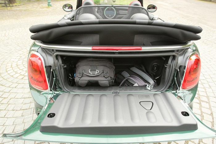 Igazi csomagok is beférnek ide, nemcsak egy pakk A4-es papír