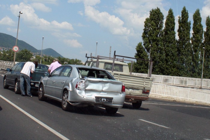 Élet, Facebook és iPhone nélkül 8 | Vezess 2001. január elsején lett szabadáras termék a kötelező felelősségbiztosítás