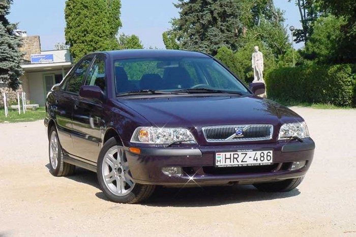 Élet, Facebook és iPhone nélkül 6 | Vezess Sosem feledjük az elsőt: a Vezess legelső tesztautója a dízel Volvo S40 volt