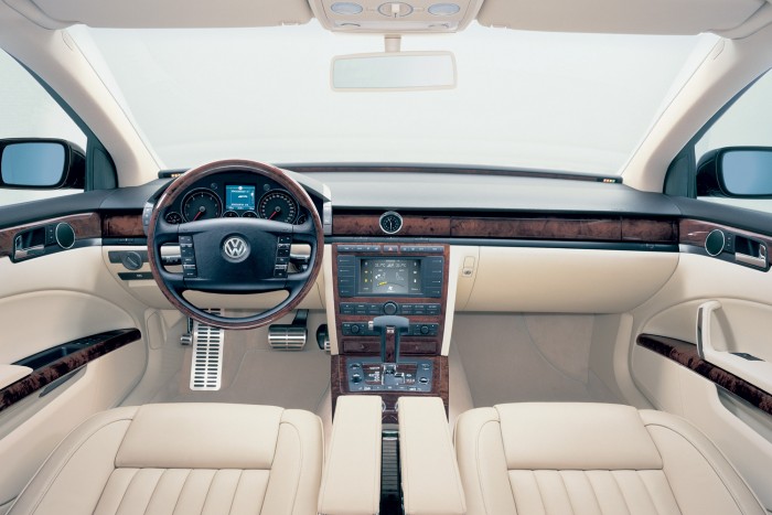 Élet, Facebook és iPhone nélkül 13 | Vezess A középső légrostélyokat faburkolat rejtette el, ha nem ment teljes kapacitásán a klímaberendezés