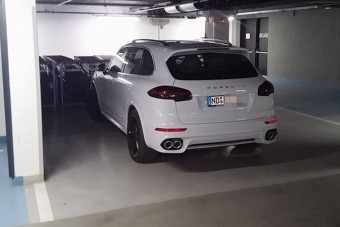 Ezt a hetet sem úsztuk meg bunkó parkoló nélkül