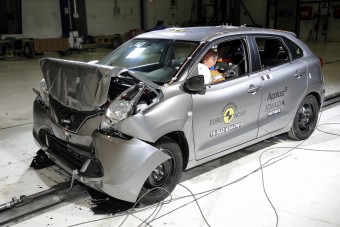 Nem valami gyerekbarát a Suzuki Baleno