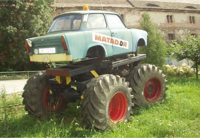 A Trabant nem vész el, csak átalakul 8 Van aki a másik végletet látja csábítónak, ültetés helyett az égig emeli az NSZK legnépszerűbb autóját.