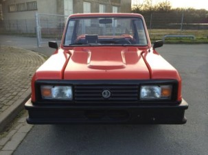 Érdekes arcú egyedi Lada, amit mindenkinek látnia kell