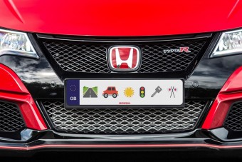 Ideje volt: jönnek a grafikus rendszámtáblák!