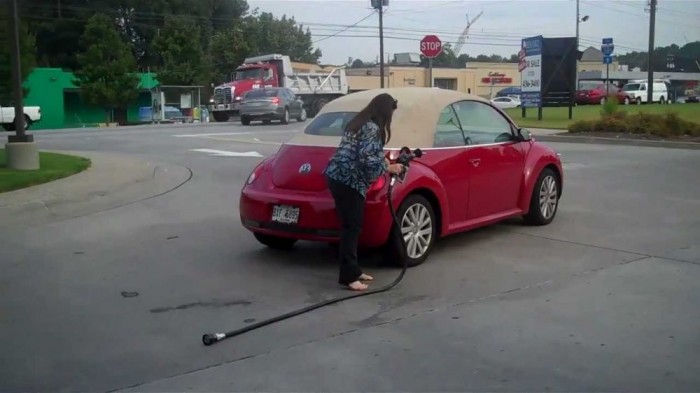 23 benzinkúton készült fotó, amire nincs megfelelő jelző 7