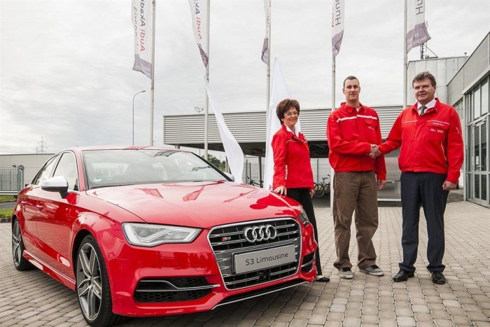 Béremelés a győri Audinál