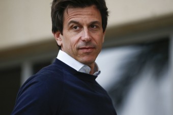 F1: Paranoiás a Mercedes csapatfőnöke?