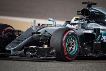 F1: Hamilton akkor ütött, amikor kellett