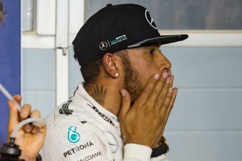 F1: Videón Hamilton rekordköre