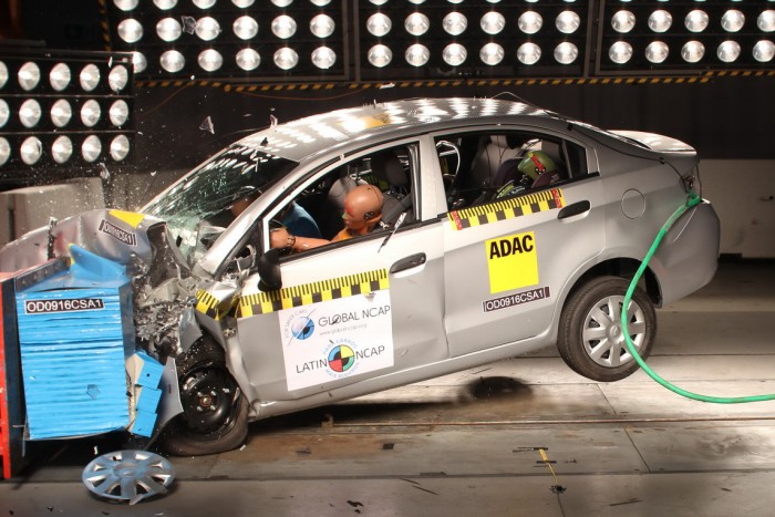 Megvan a világ legkevésbé biztonságos új autója, nem vicces