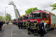 Új magyar tűzoltóautók az utakon 14
