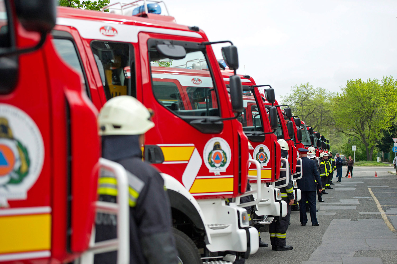 Új magyar tűzoltóautók az utakon 4