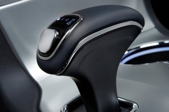 Életveszélyes váltóhiba egymillió Fiat-Chrysler autóban!