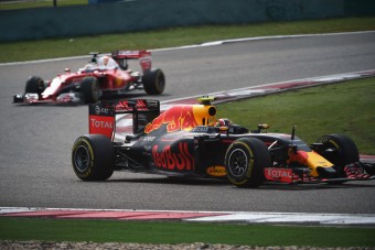 F1: Vettel is lenyugodott