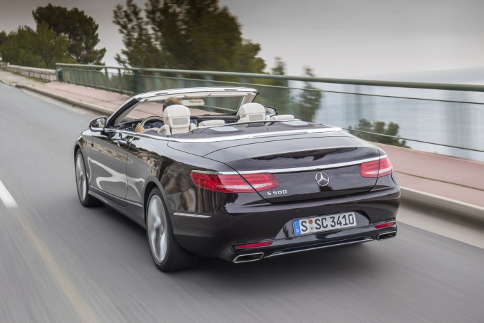 Az alapkivitel is V8-as és drágább 40 milliónál