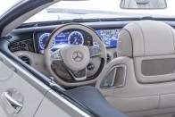 Mercedes kabriók öt méter és 40 millió felett 54