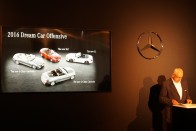 Mercedes kabriók öt méter és 40 millió felett 77