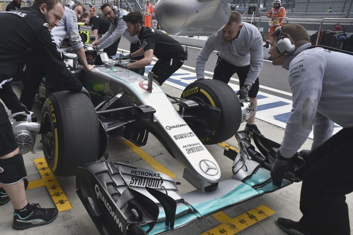 F1: A Mercedes is hozzányúlt a zsetonokhoz