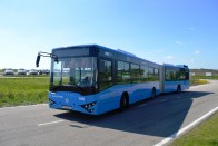 Magyar buszpremierek Zsámbékon 15