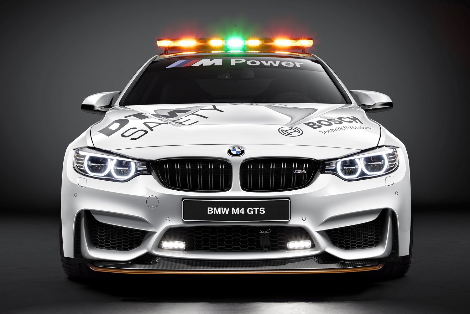 A legsportosabb BMW vigyáz a DTM biztonságára 13
