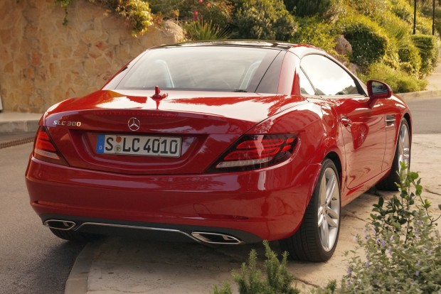 Tuti kis roadster, AMG-tuning nélkül is 1 Szép kis roadster, csukva is, nyitva is