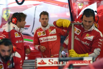 Vettel: A Forma-1-nek veszélyesnek kell lennie