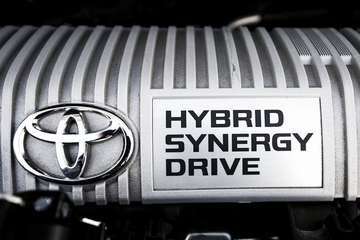 Iszonyatosan pörögnek a Toyota hibridjei