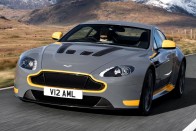 Aston Martin hétfokozatú kézi váltóval 39